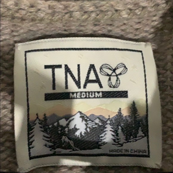 TNA sweater - Picture 4 of 4